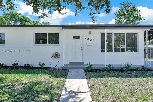 $439,000 | 6828 Northwest 13th Street, Plantation, FL 33313