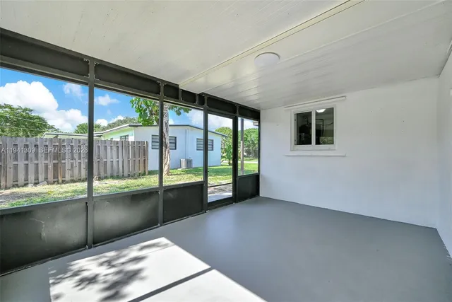 $439,000 | 6828 Northwest 13th Street, Plantation, FL 33313