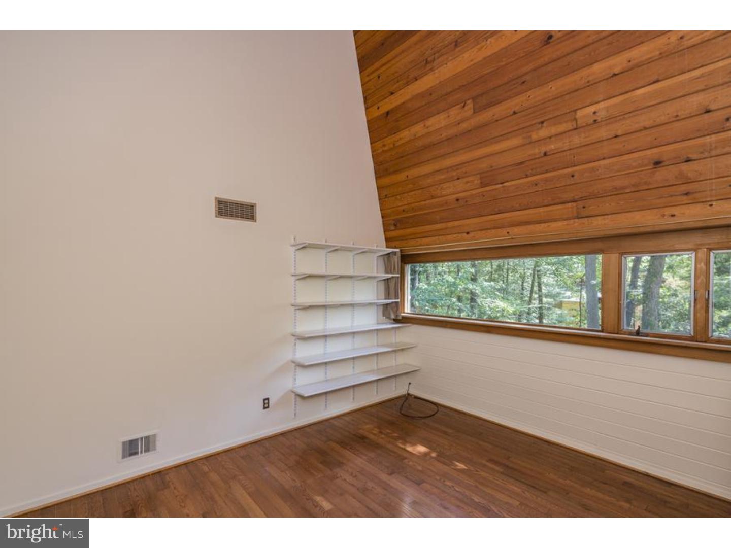46 Ridgeview Circle Princeton, NJ 08540 - Photo 16 of 25 Bedroom 3