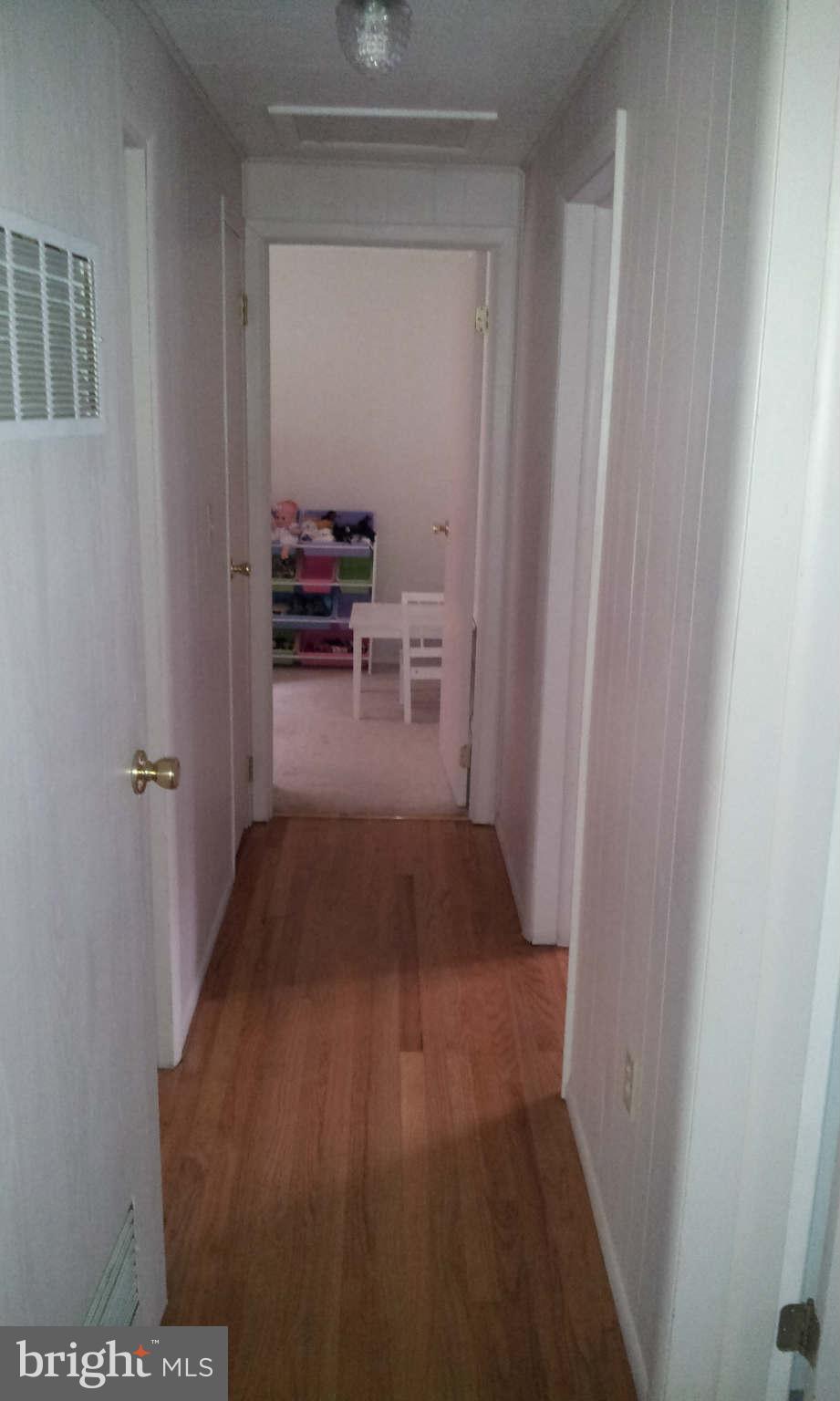 2410 Dargan Road Sharpsburg, MD 21782 - Photo 7 of 28 Interior (General)
