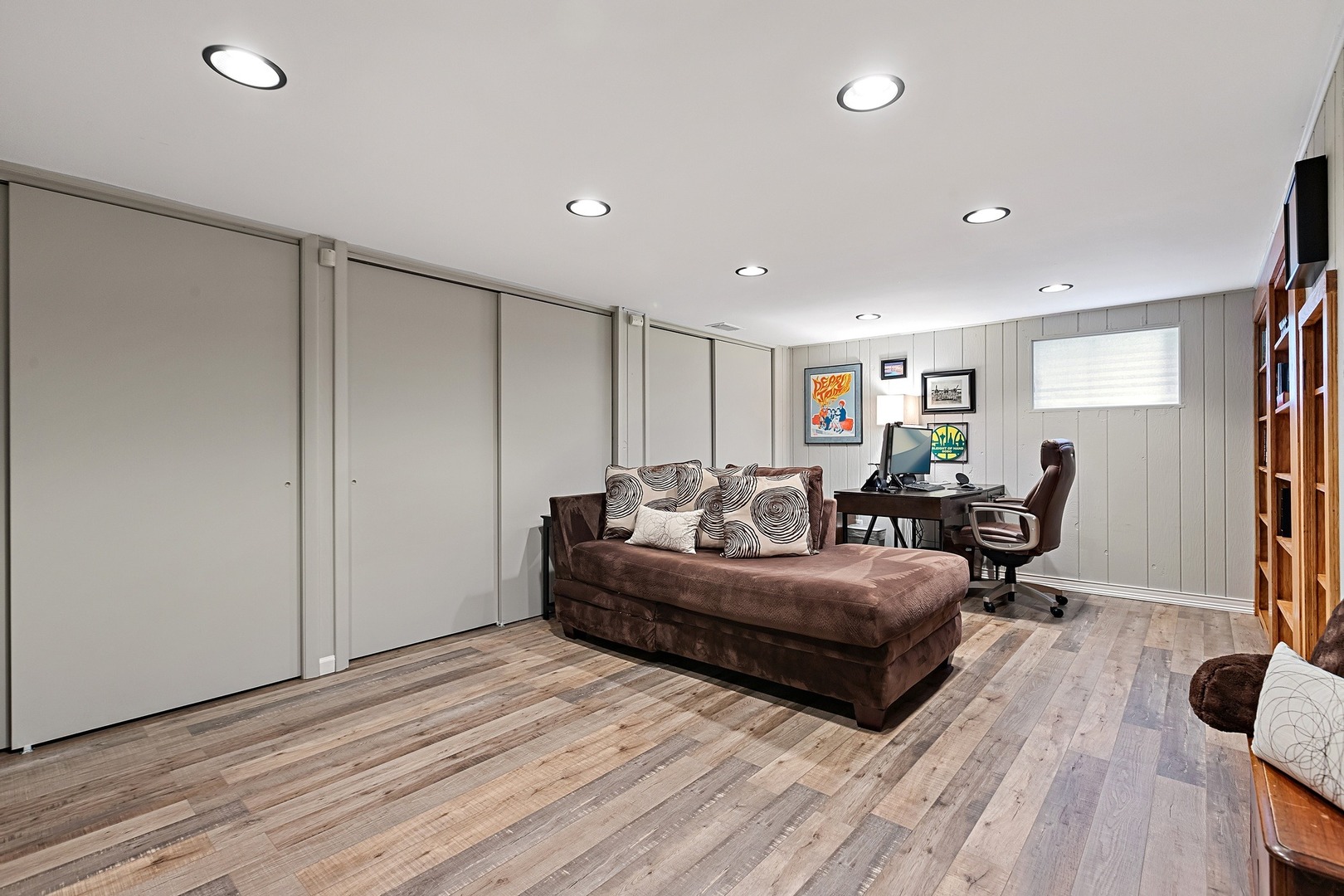 643 Fairway Drive Glenview, IL 60025 - Photo 22 of 34