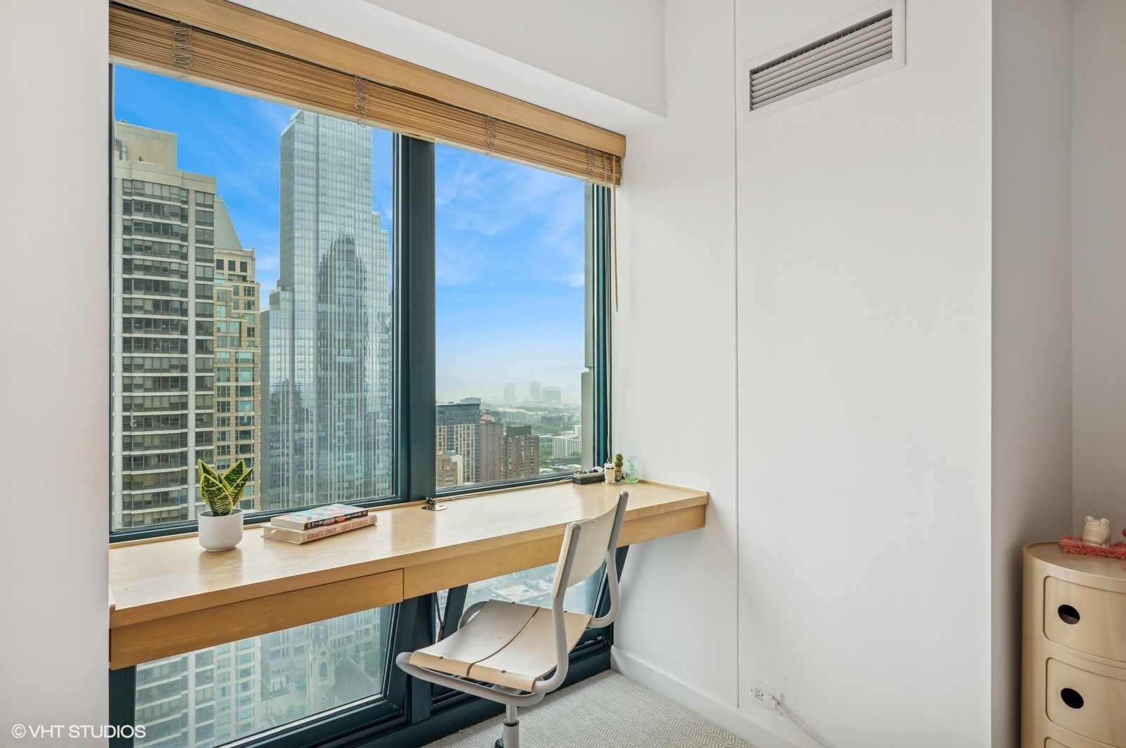 100 East Huron Street, Unit 3501 Chicago, IL 60611 - Photo 20 of 30 a room with pool table and windows