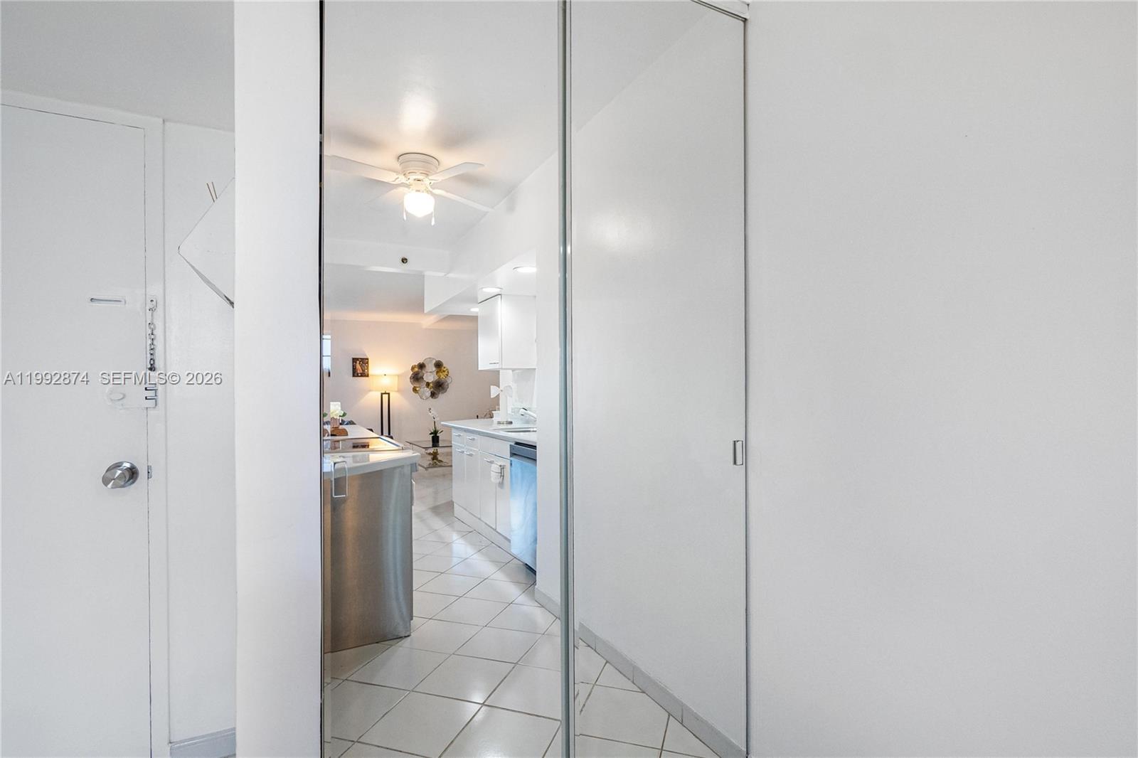 100 Lincoln Road, Unit 515 Miami Beach, FL 33139 - Photo 14 of 31