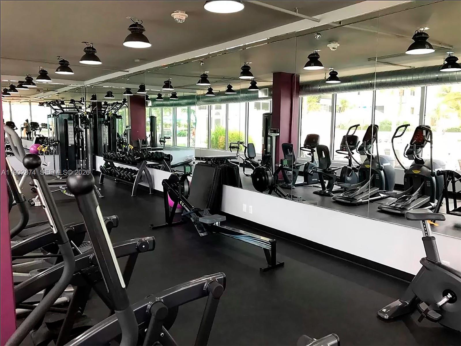 100 Lincoln Road, Unit 515 Miami Beach, FL 33139 - Photo 21 of 31