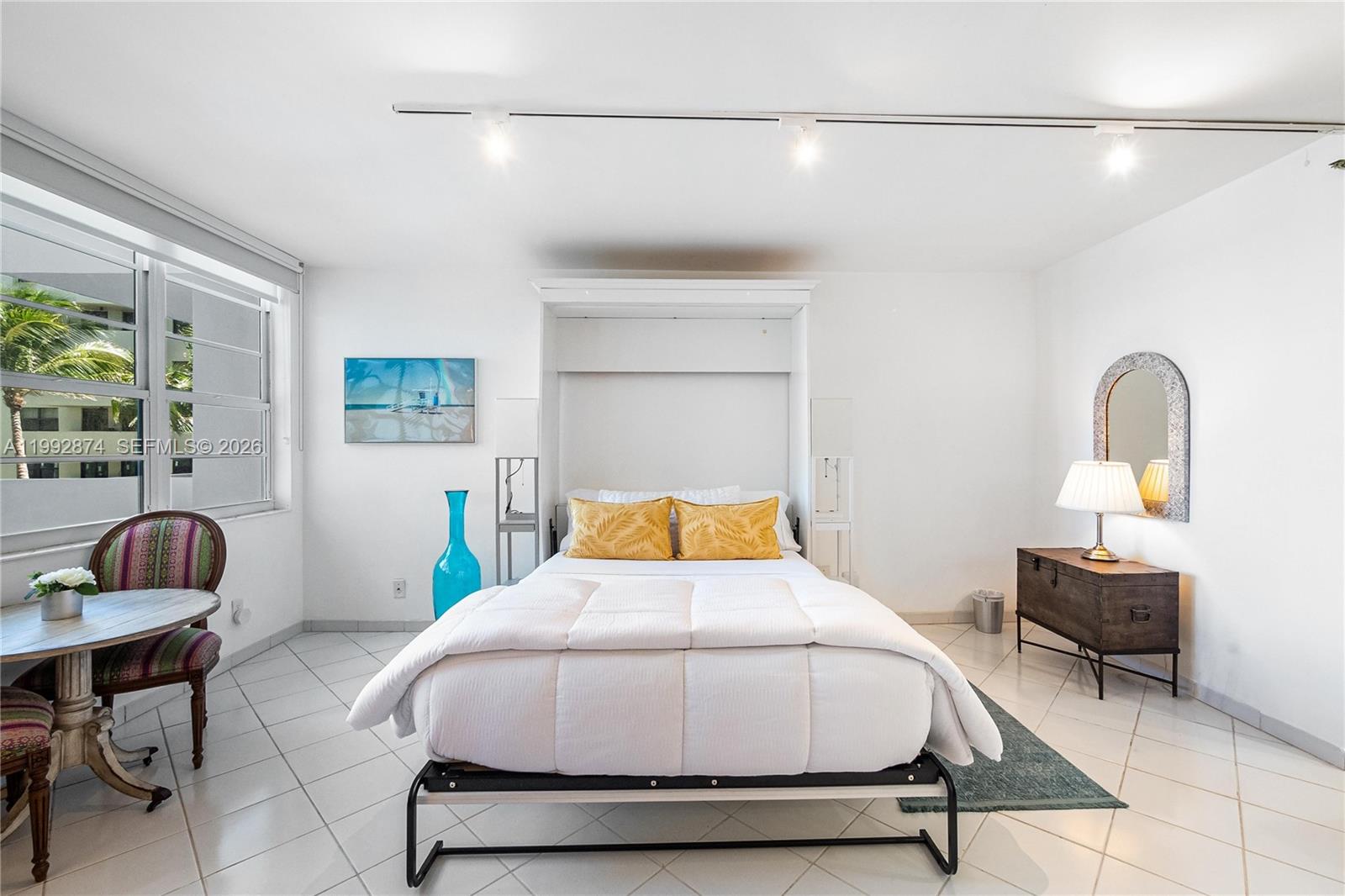 100 Lincoln Road, Unit 515 Miami Beach, FL 33139 - Photo 4 of 31