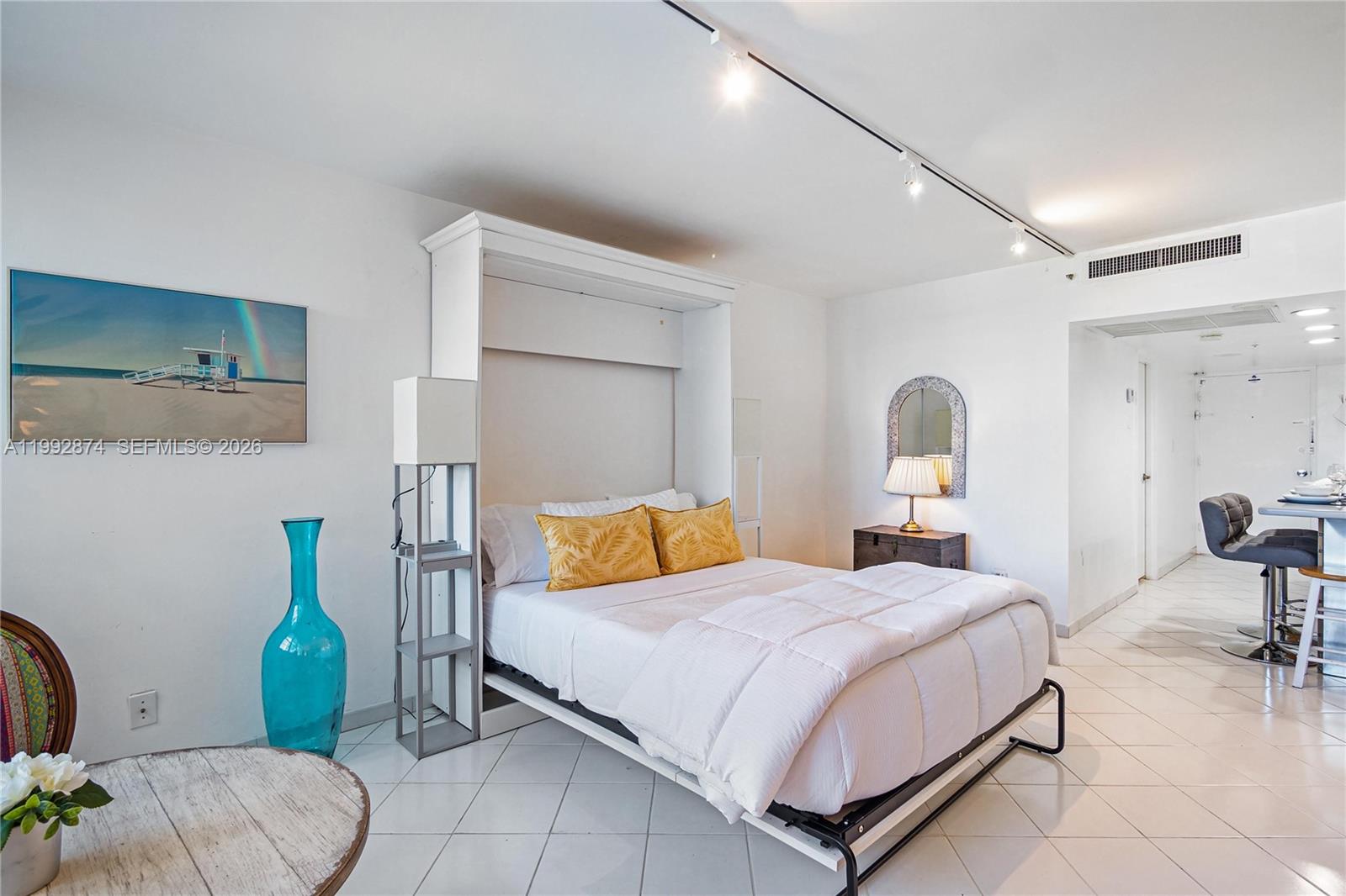 100 Lincoln Road, Unit 515 Miami Beach, FL 33139 - Photo 5 of 31