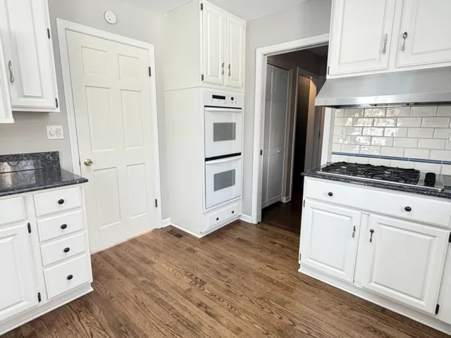 $5,400 | 145 Pine Tree Lane, Riverwoods, IL 60015