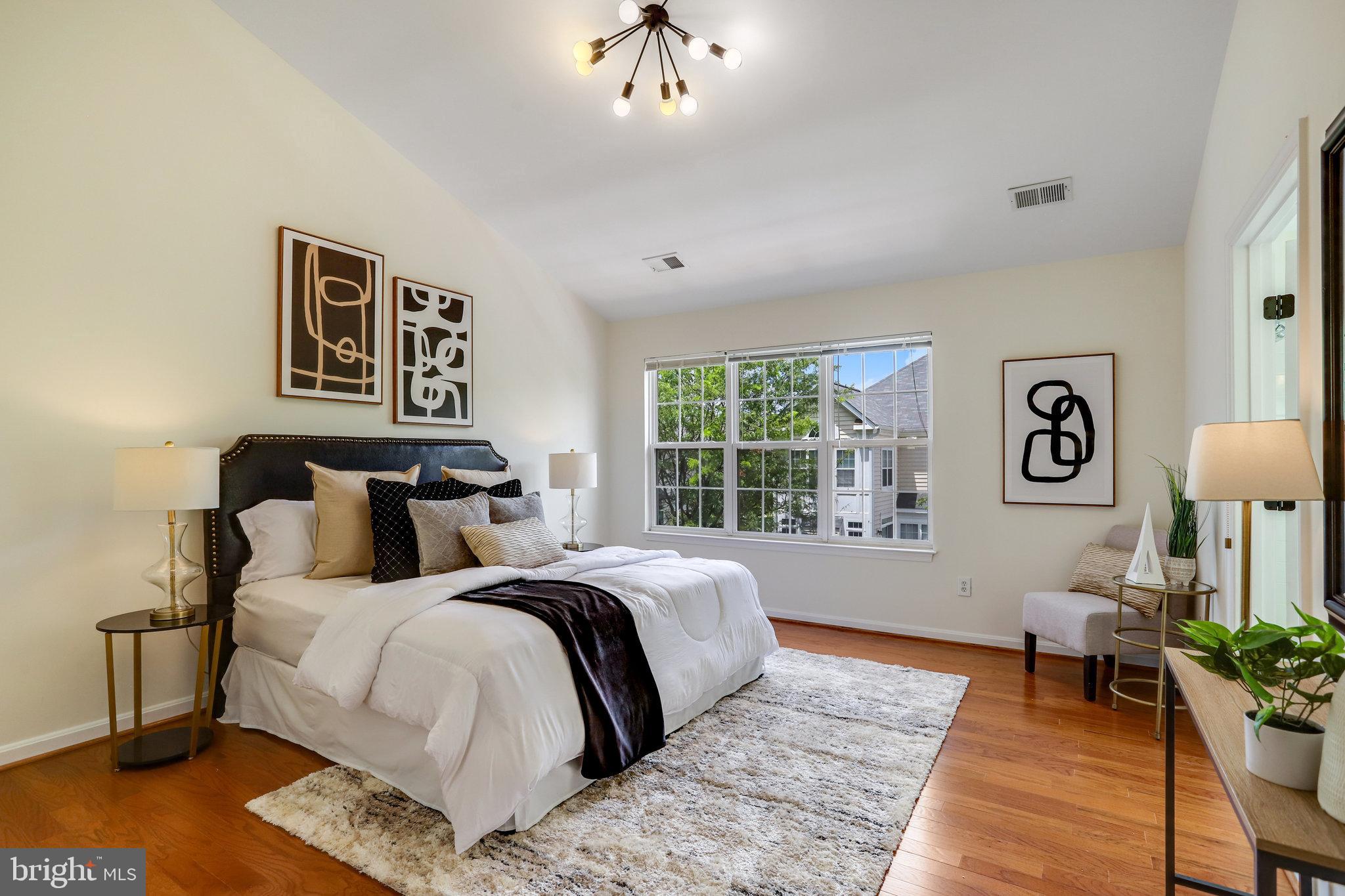 1982 Logan Manor Drive Reston, VA 20190 - Photo 18 of 40
