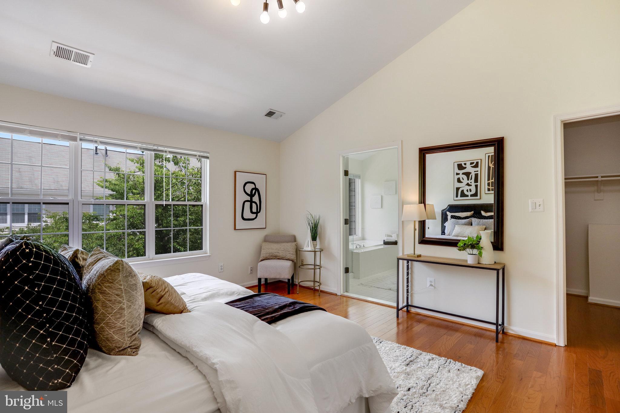 1982 Logan Manor Drive Reston, VA 20190 - Photo 19 of 40