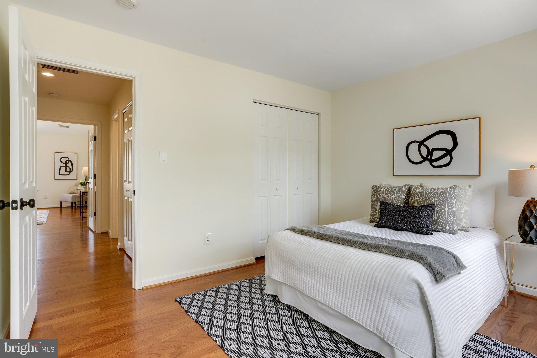 1982 Logan Manor Drive Reston, VA 20190 - Photo 28 of 40