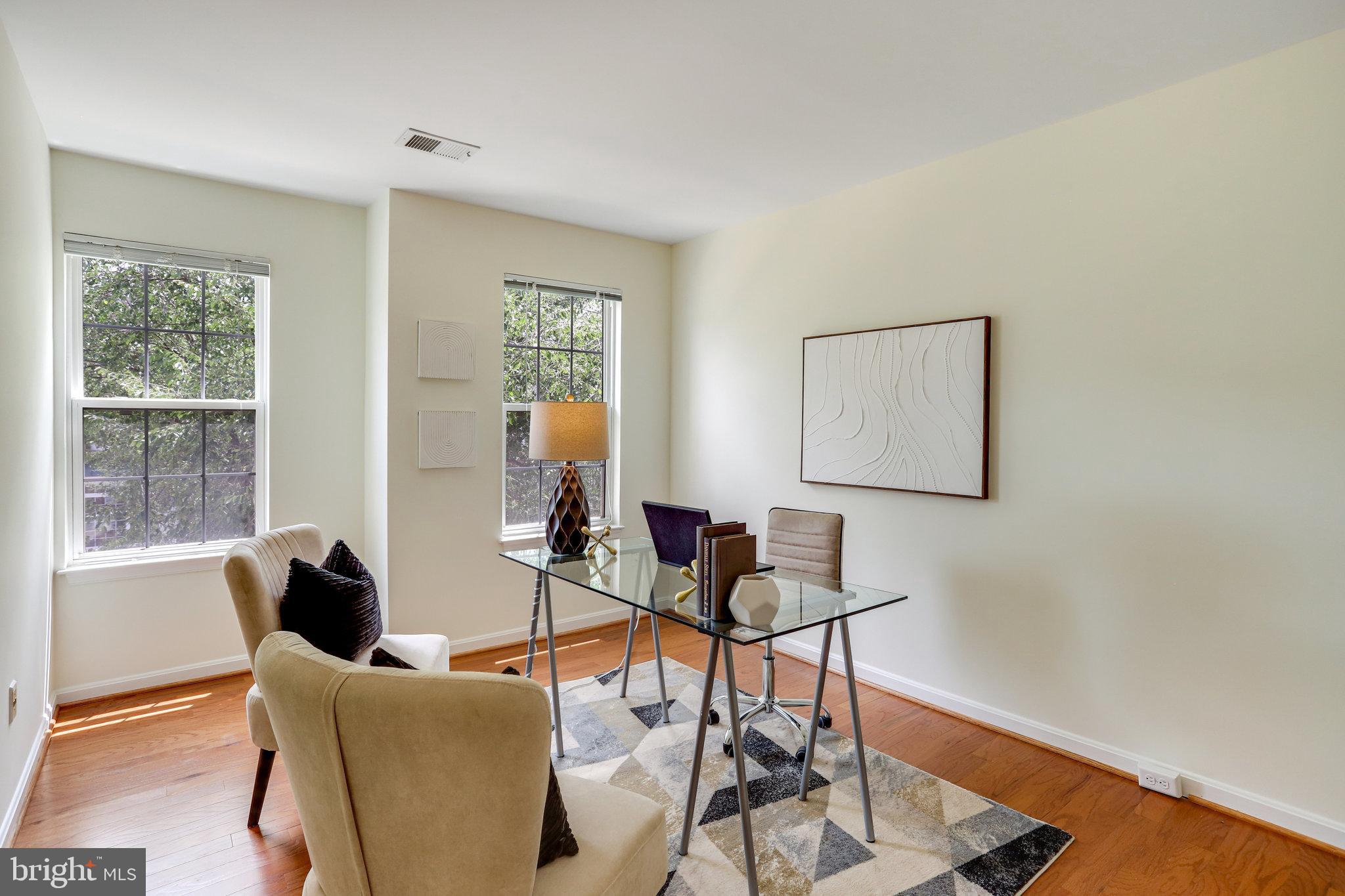1982 Logan Manor Drive Reston, VA 20190 - Photo 29 of 40