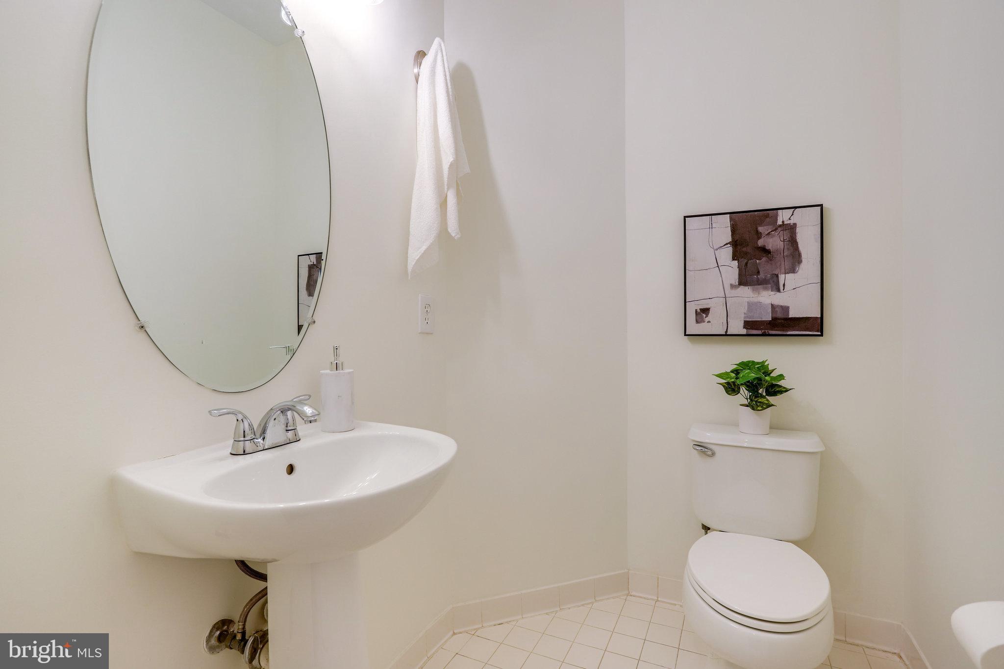 1982 Logan Manor Drive Reston, VA 20190 - Photo 31 of 40