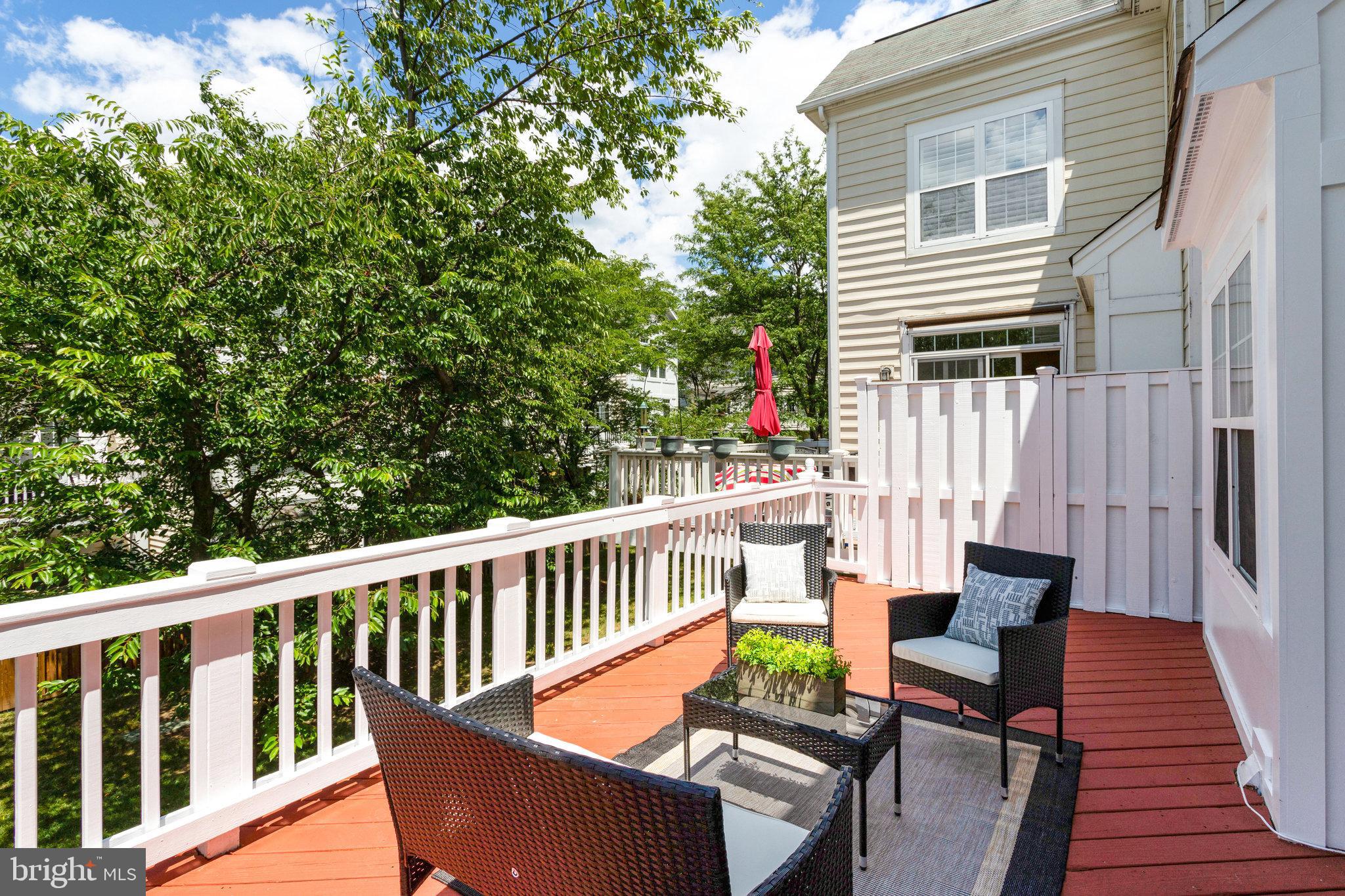 1982 Logan Manor Drive Reston, VA 20190 - Photo 36 of 40