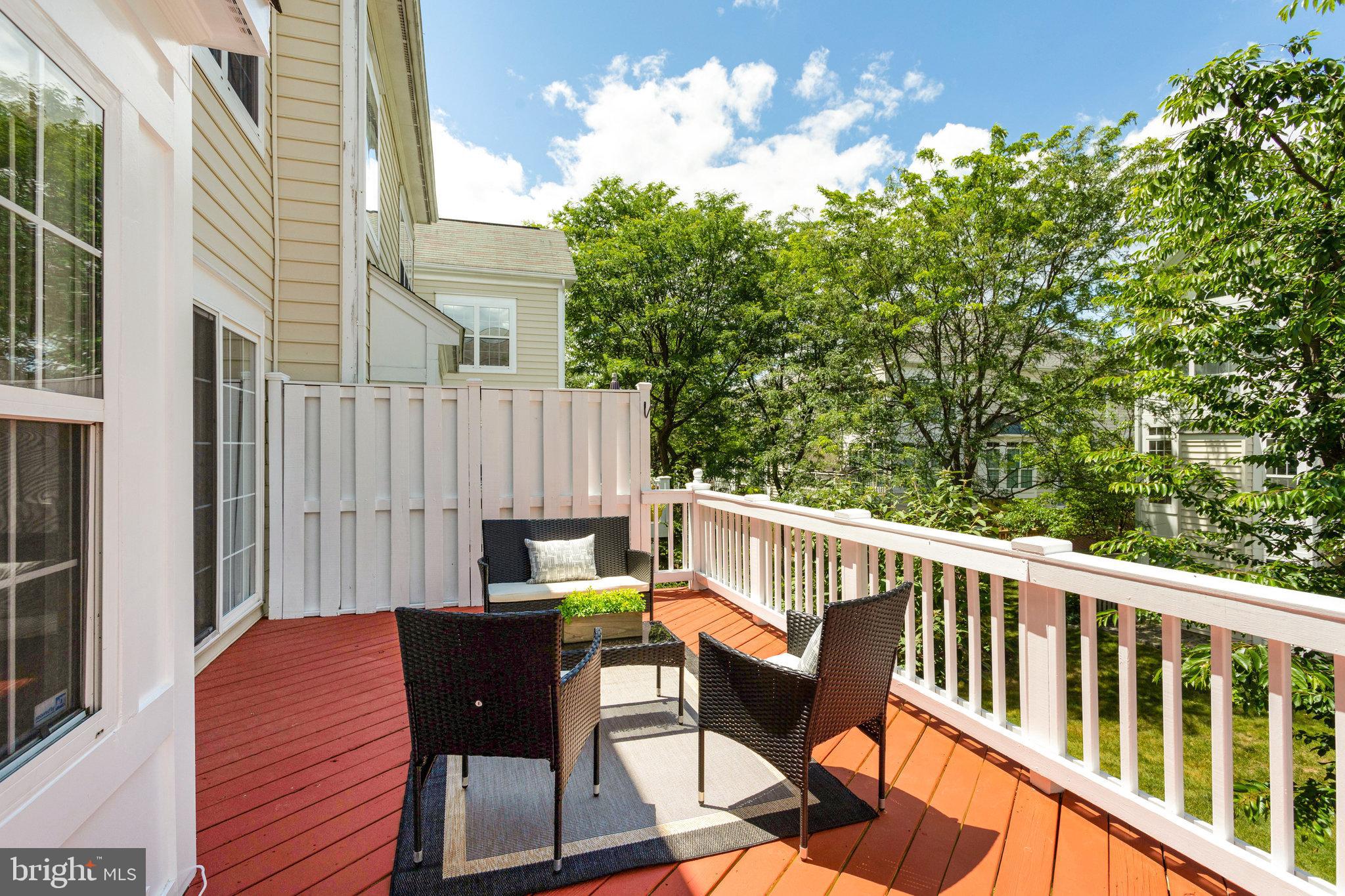 1982 Logan Manor Drive Reston, VA 20190 - Photo 37 of 40
