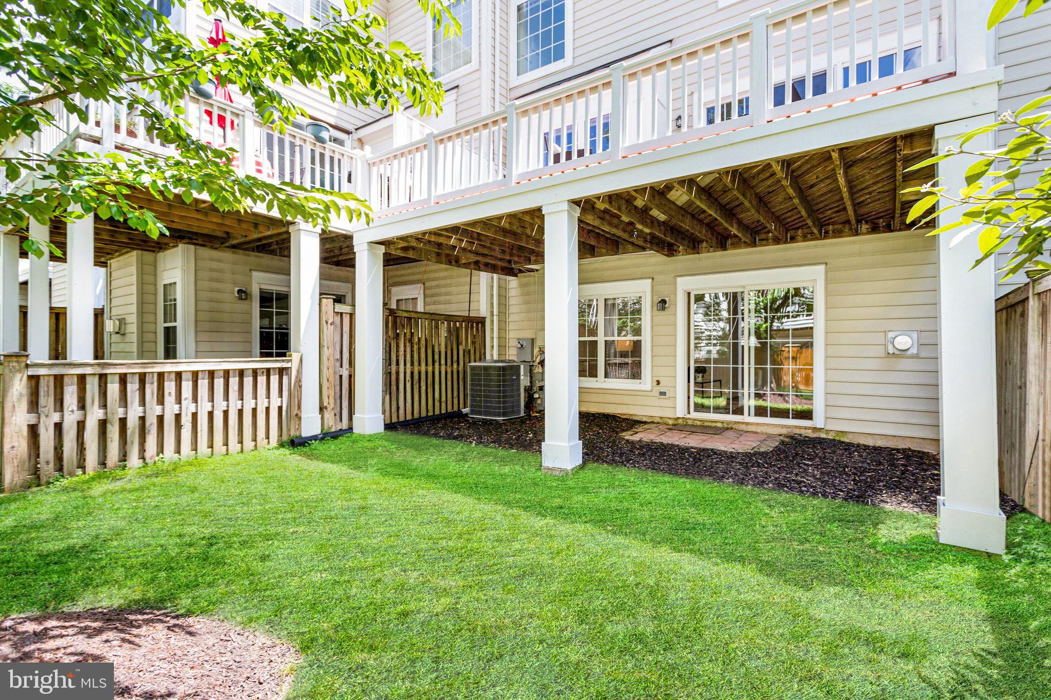 1982 Logan Manor Drive Reston, VA 20190 - Photo 39 of 40