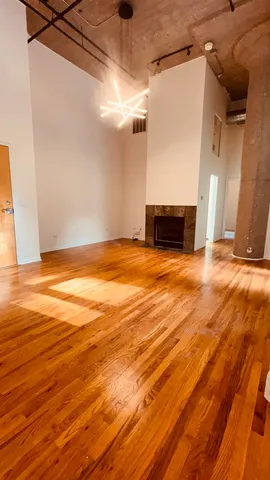 $2,600 | 758 North Larrabee Street, Unit 325, Chicago, IL 60654