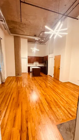 $2,600 | 758 North Larrabee Street, Unit 325, Chicago, IL 60654