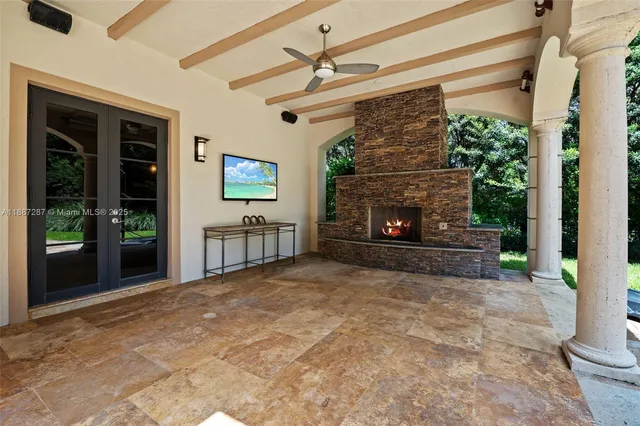 $6,950,000 | 9601 Southwest 60th Court, Pinecrest, FL 33156