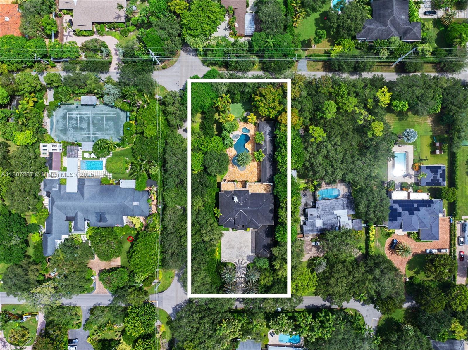 9601 Southwest 60th Court Pinecrest, FL 33156 - Photo 60 of 61 an aerial view of multiple house