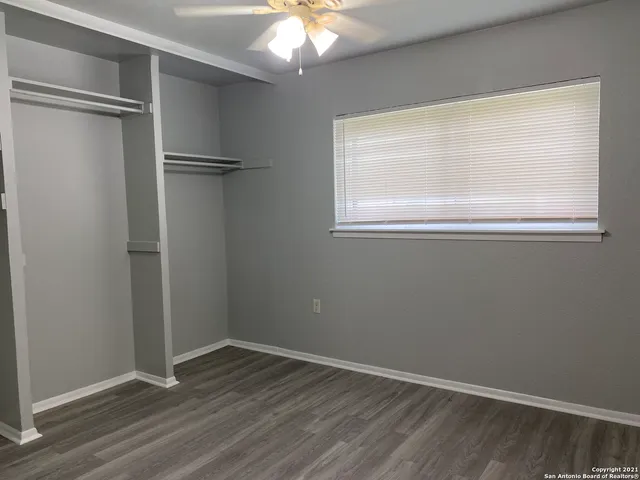 $1,500 | 12421 Trailing Oaks Street, Live Oak, TX 78233