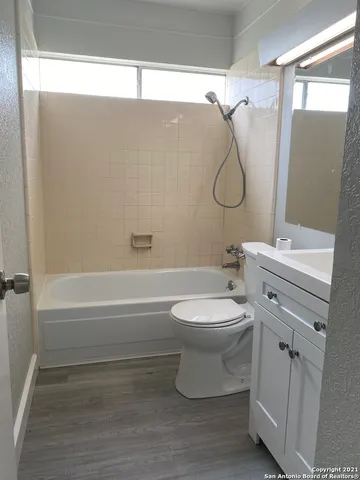 $1,500 | 12421 Trailing Oaks Street, Live Oak, TX 78233