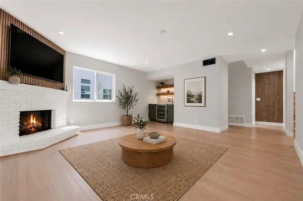 $1,395,000 | 2117 Grant Avenue, Unit 1, Redondo Beach, CA 90278
