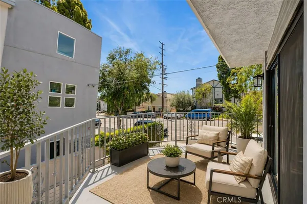 $1,395,000 | 2117 Grant Avenue, Unit 1, Redondo Beach, CA 90278