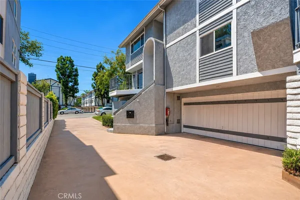 $1,395,000 | 2117 Grant Avenue, Unit 1, Redondo Beach, CA 90278