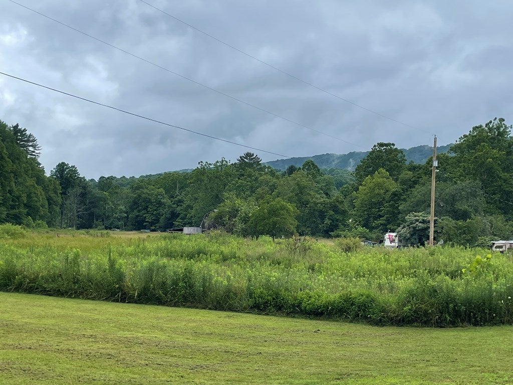 20464 Azen Road Damascus, VA 24236 - Photo 42 of 49 Gallery Image 42