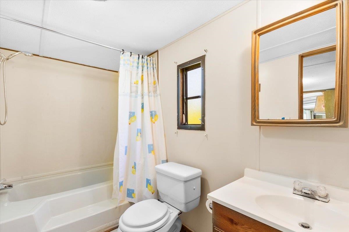 35 West Road Bennington, VT 05201 - Photo 13 of 22