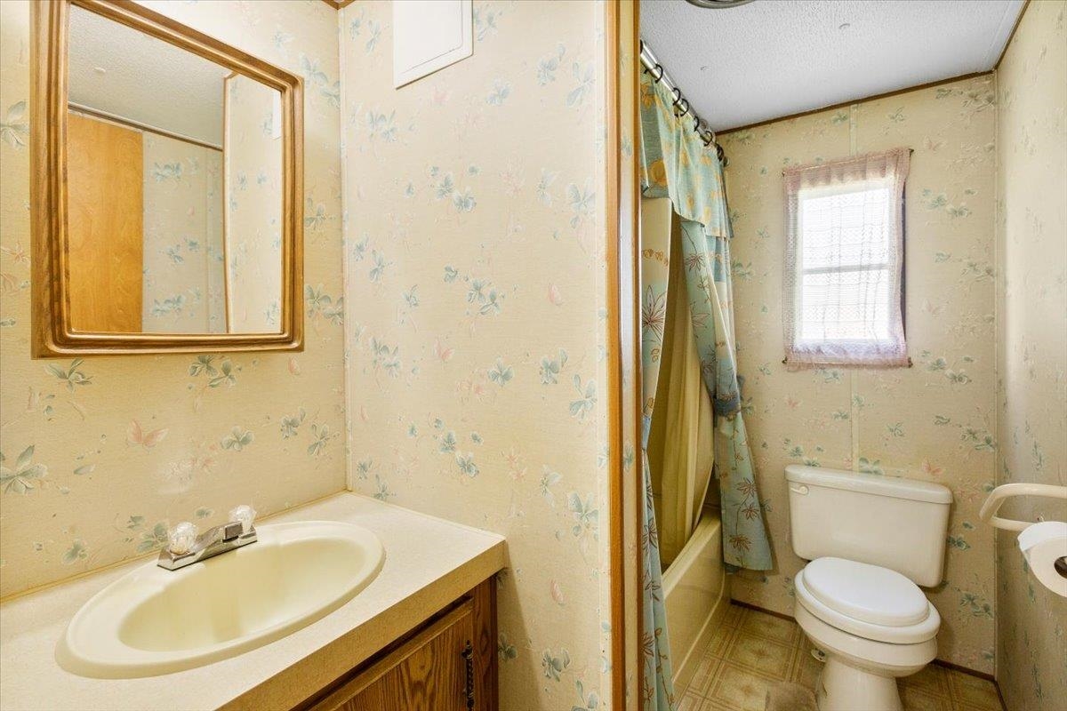 35 West Road Bennington, VT 05201 - Photo 15 of 22