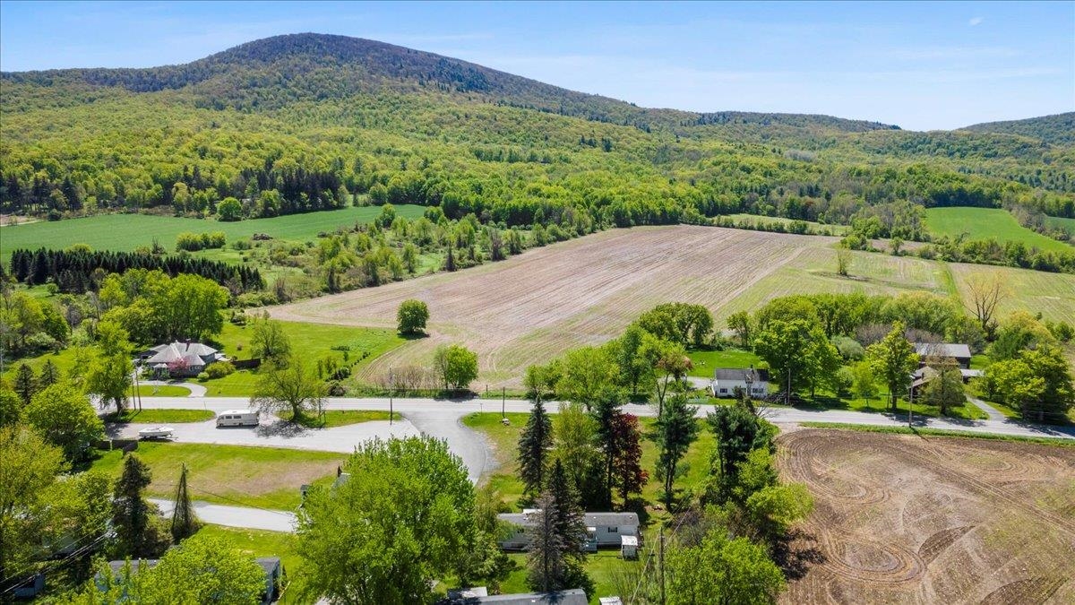 35 West Road Bennington, VT 05201 - Photo 21 of 22
