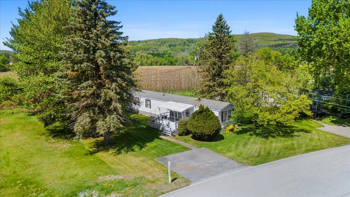 35 West Road Bennington, VT 05201 - Photo 5 of 22