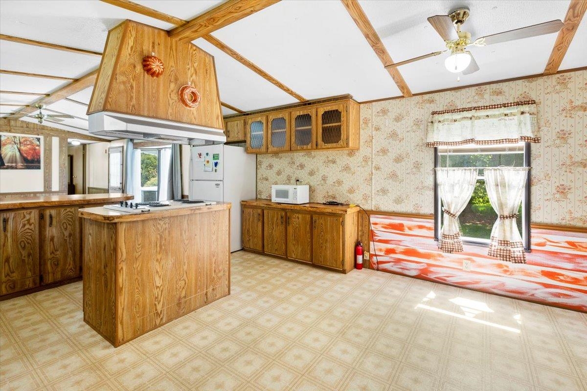 35 West Road Bennington, VT 05201 - Photo 8 of 22