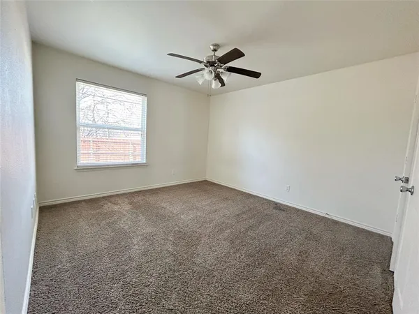 $1,800 | 1310 Stewart Street, Fort Worth, TX 76104