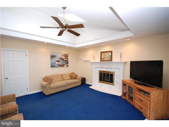 19 Old Town Road Cherry Hill, NJ 08034 - Photo 14 of 25 Family Room
