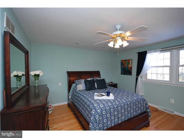 19 Old Town Road Cherry Hill, NJ 08034 - Photo 15 of 25 Bedroom - Main