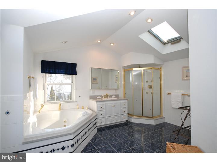 19 Old Town Road Cherry Hill, NJ 08034 - Photo 17 of 25 Bathroom