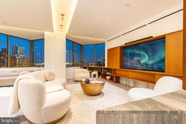 $18,000 | 210 West Rittenhouse Square, Unit 21062107, Philadelphia, PA 19103