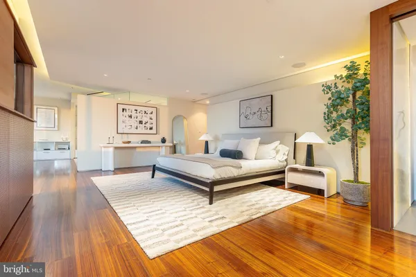 $18,000 | 210 West Rittenhouse Square, Unit 21062107, Philadelphia, PA 19103