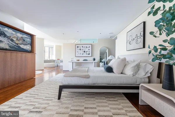 $18,000 | 210 West Rittenhouse Square, Unit 21062107, Philadelphia, PA 19103