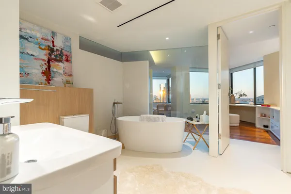 $18,000 | 210 West Rittenhouse Square, Unit 21062107, Philadelphia, PA 19103