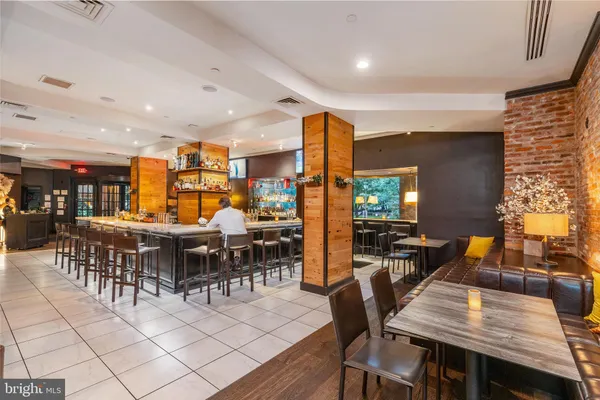 $18,000 | 210 West Rittenhouse Square, Unit 21062107, Philadelphia, PA 19103