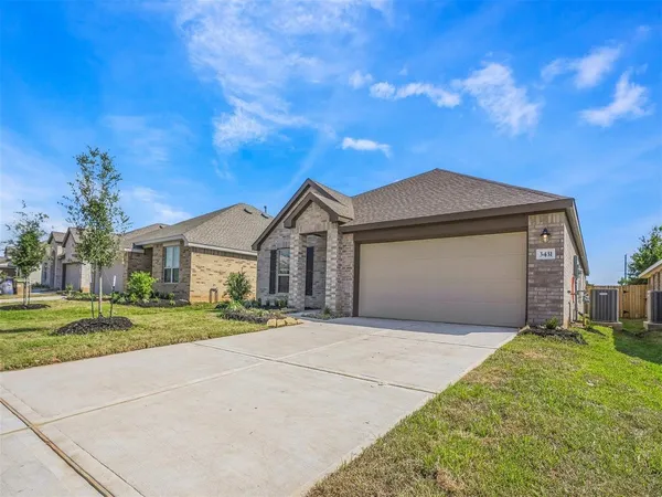 $2,390 | 3431 Autumn Russet Trail, Richmond, TX 77406