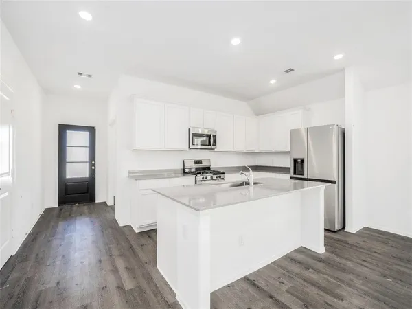 $2,390 | 3431 Autumn Russet Trail, Richmond, TX 77406