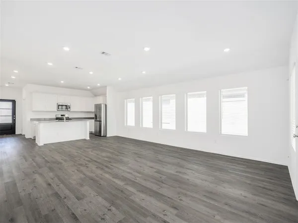 $2,390 | 3431 Autumn Russet Trail, Richmond, TX 77406