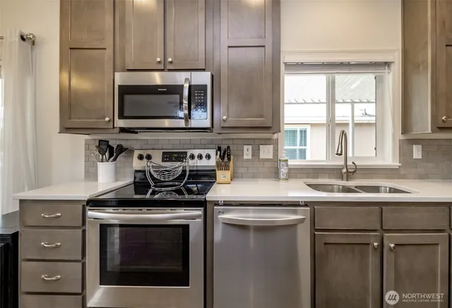 $152,500 | 2101 South 324th Street, Unit 107, Federal Way, WA 98003