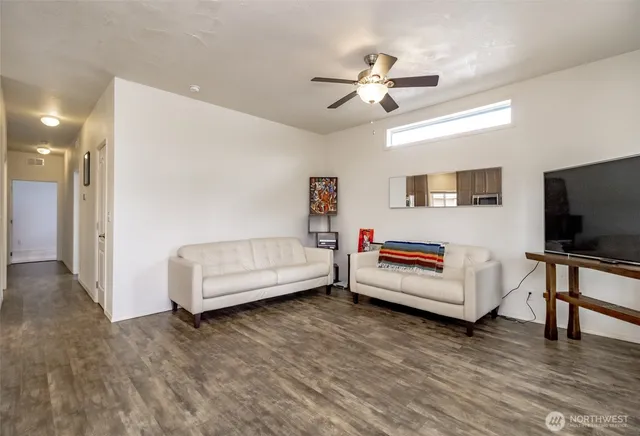 $152,500 | 2101 South 324th Street, Unit 107, Federal Way, WA 98003