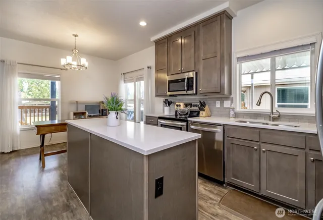 $152,500 | 2101 South 324th Street, Unit 107, Federal Way, WA 98003