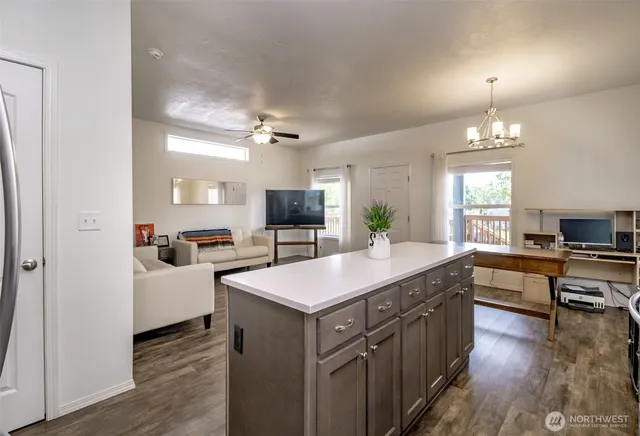 $152,500 | 2101 South 324th Street, Unit 107, Federal Way, WA 98003